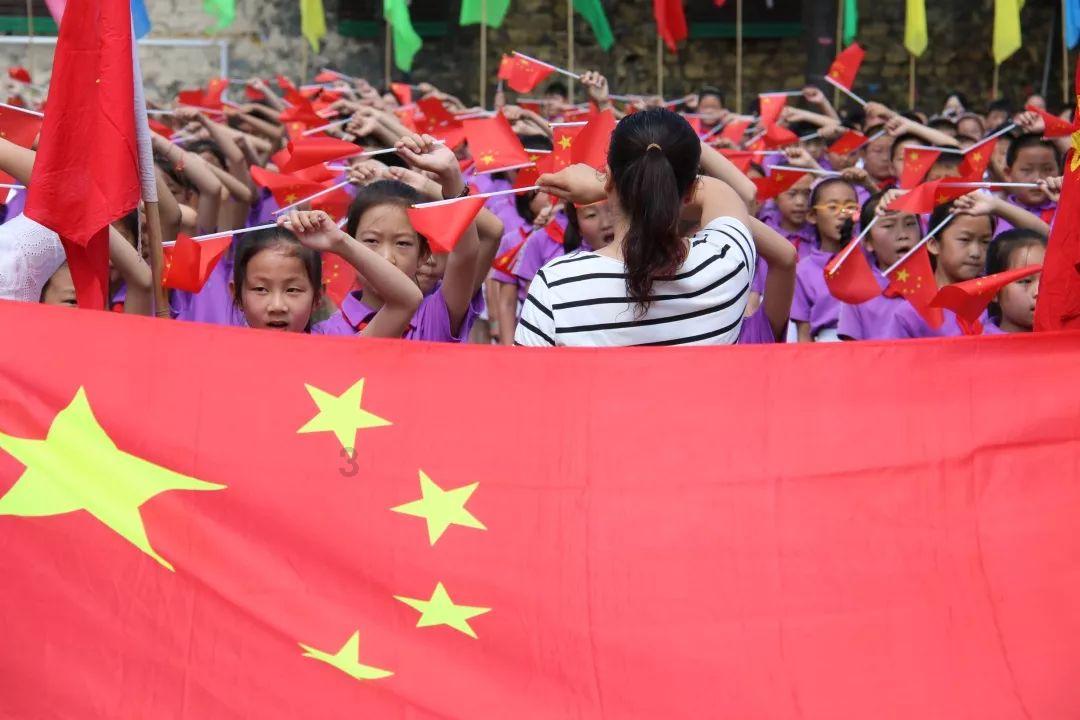 为什么小米手机用户忠诚度能居国产品牌之首？游戏画面